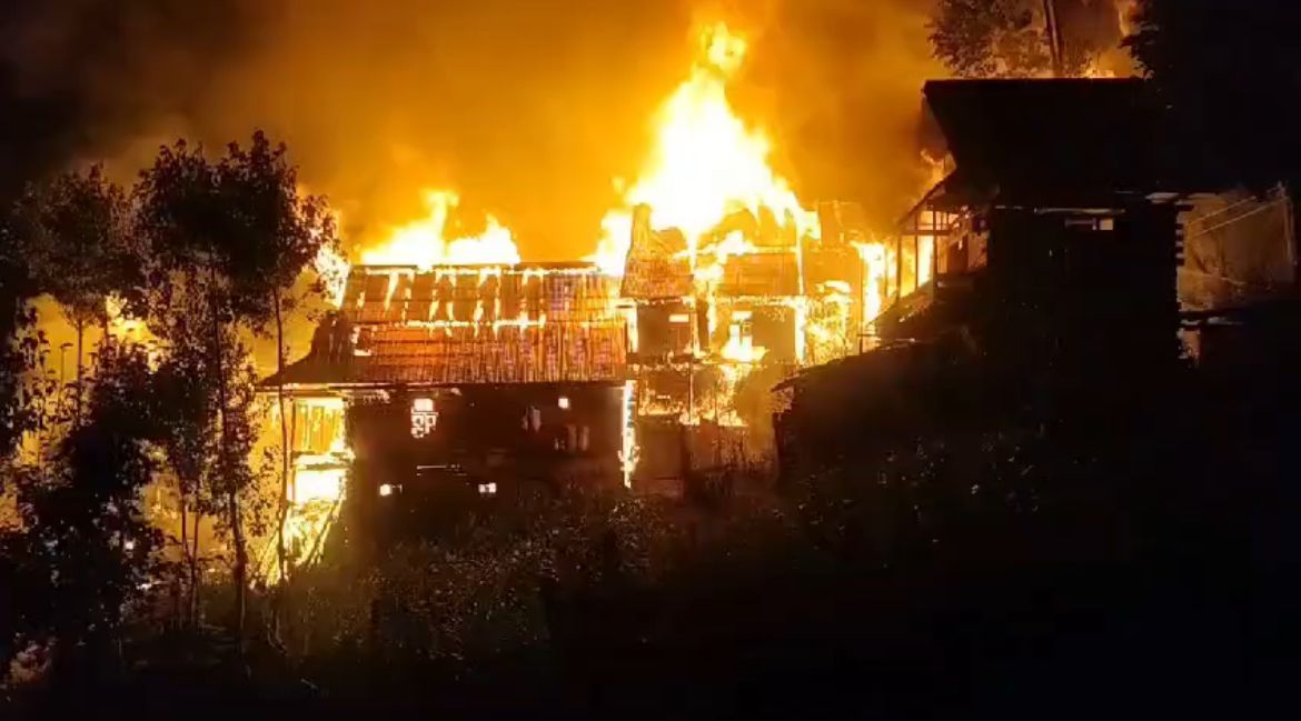 Eight Residential Houses Gutted In Massive Blaze At Rajwar Handwara