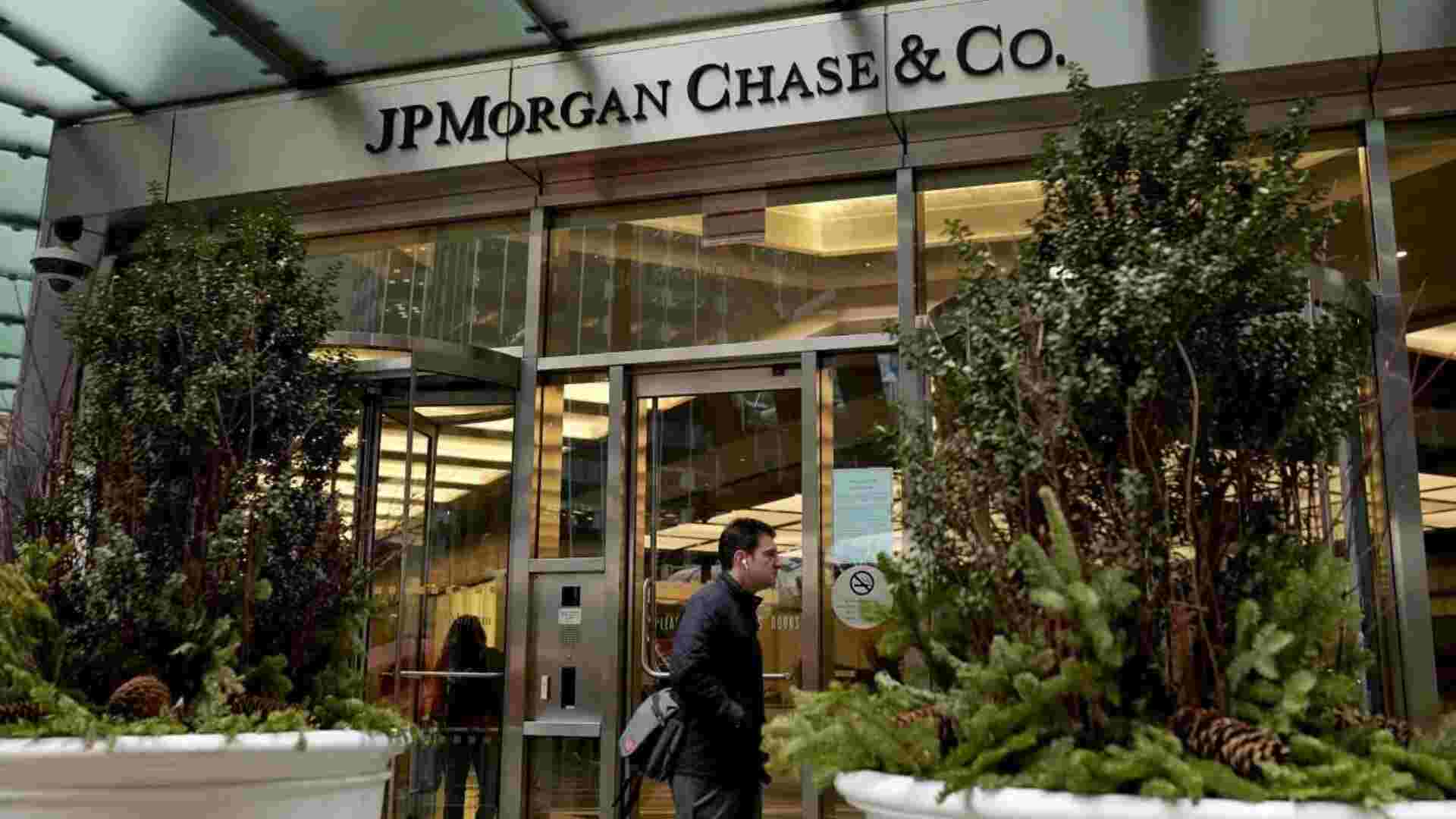 JPMorgan Raises US Recession Probability To 35% By Year-End