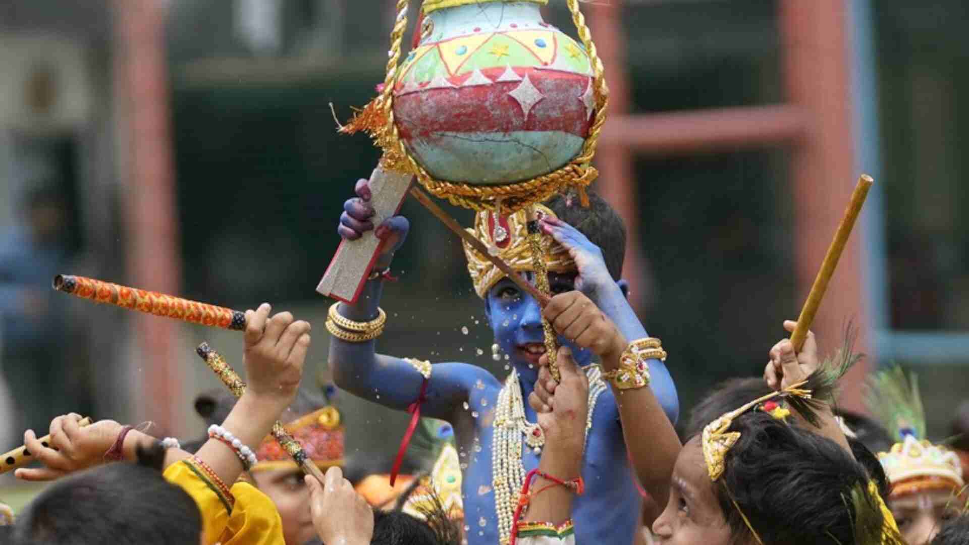 Janmashtami Festivities Generate ₹25,000 Crore In Sales Across India