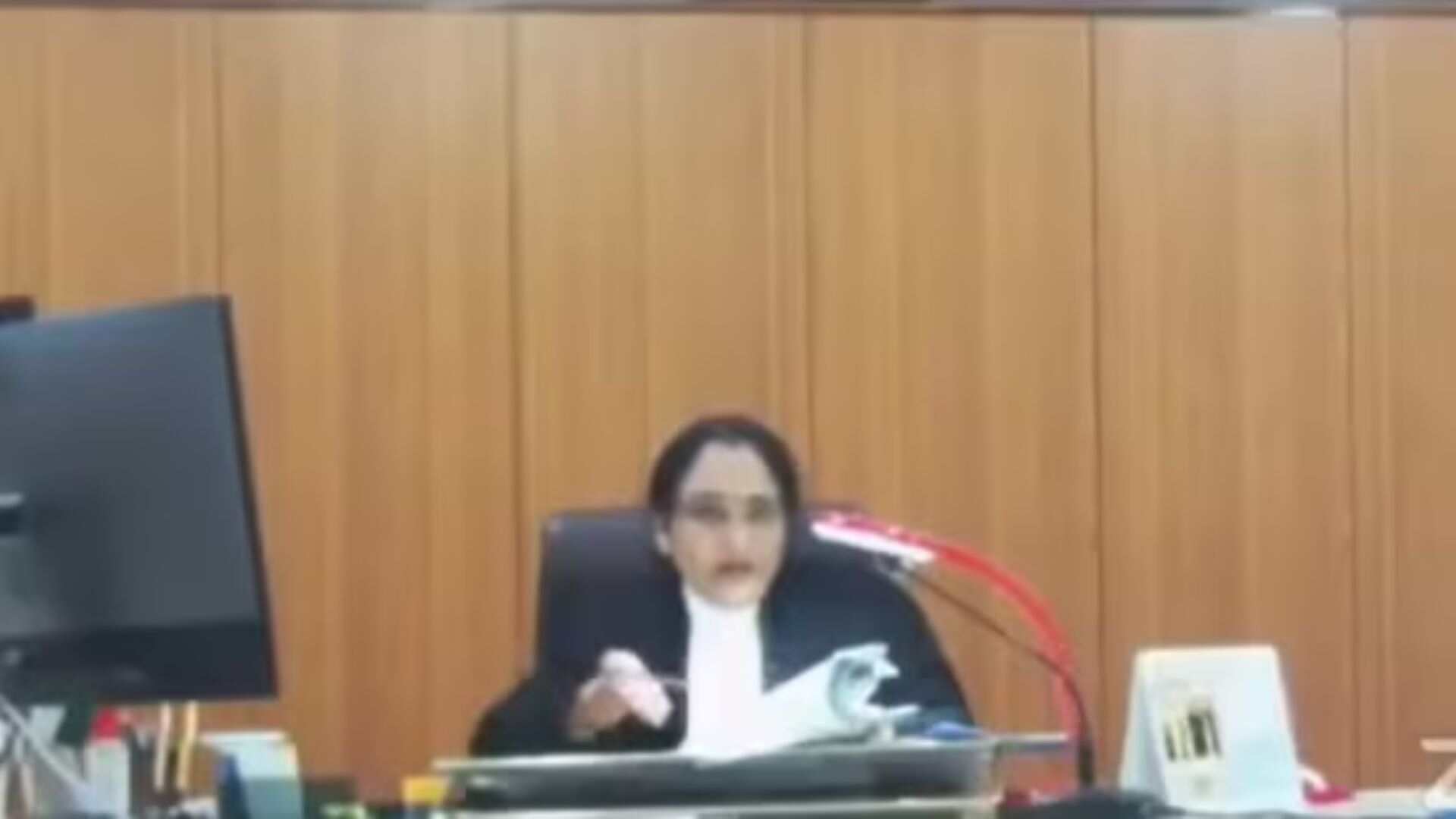 Karnataka Judge Rejects ₹6 Lakh Alimony Claim, Suggests Woman Should Earn If She Wants to Spend