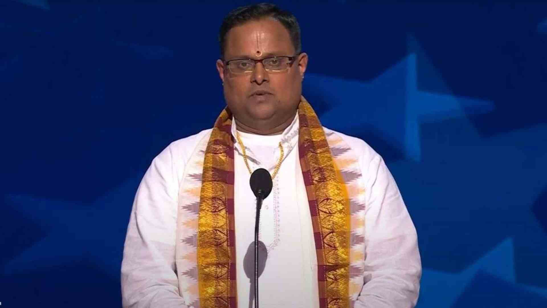 WATCH: Hindu Priest Rakesh Bhatt Opens DNC Day 3 with ‘Om Shanti’ and ‘Vasudhaiva Kutumbakam’