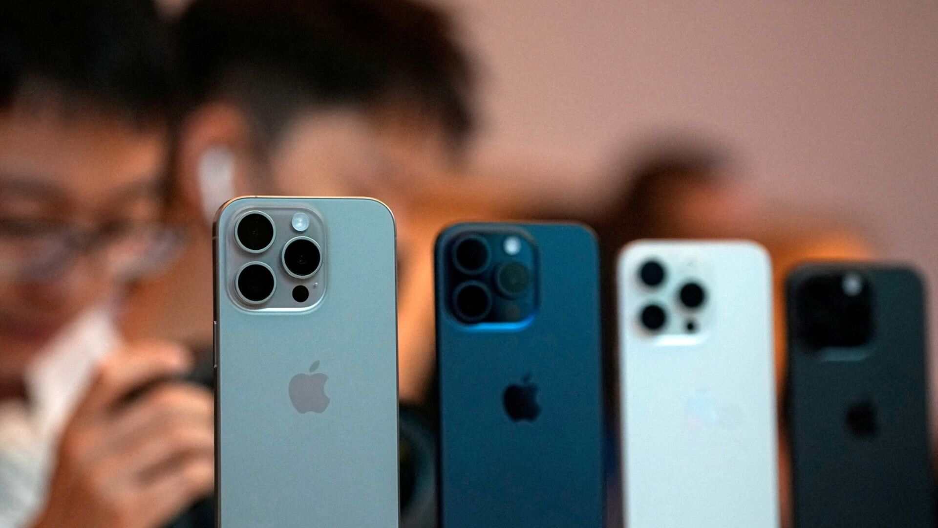 Madhya Pradesh: ₹11 Crore Worth Of iPhones Stolen