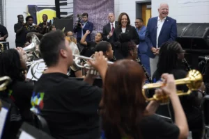 “CRINGE”: Kamala Harris’ Motivational Speech to Students Mocked by Trump Supporters – WATCH