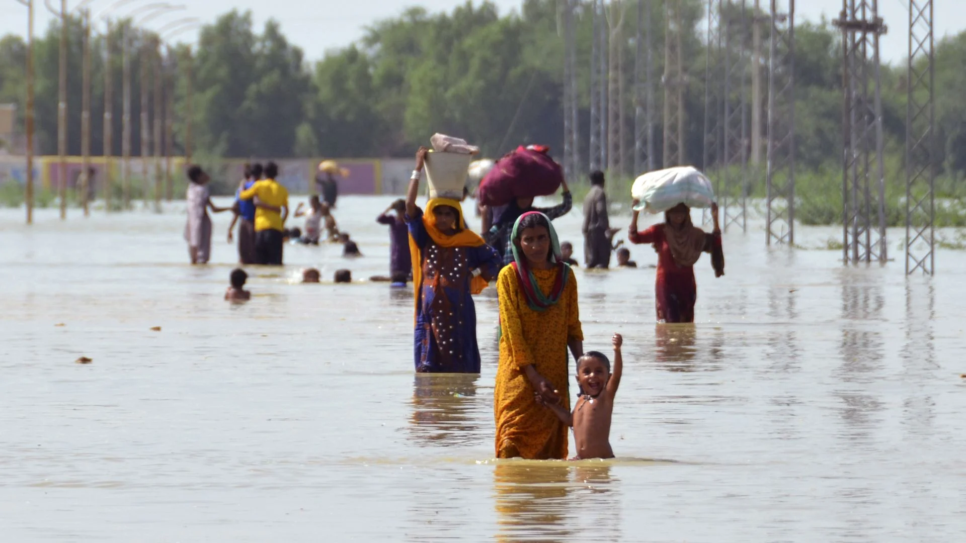 Flash Floods Strike Southern Pakistan As Monsoon Toll Rises To 209