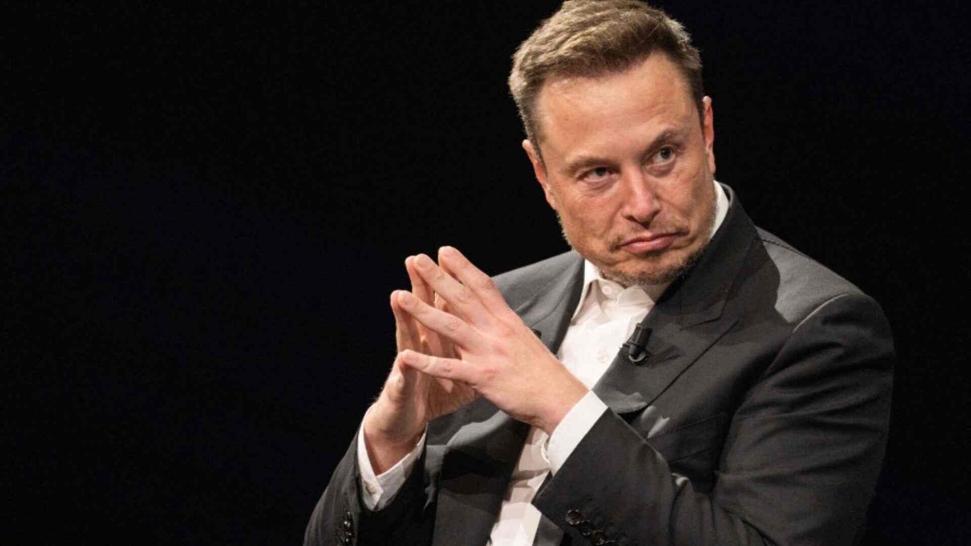 Elon Musk Labeled ‘So Stupid’ For Backing Bizarre Sexist Theory On ‘High T Alpha Males’