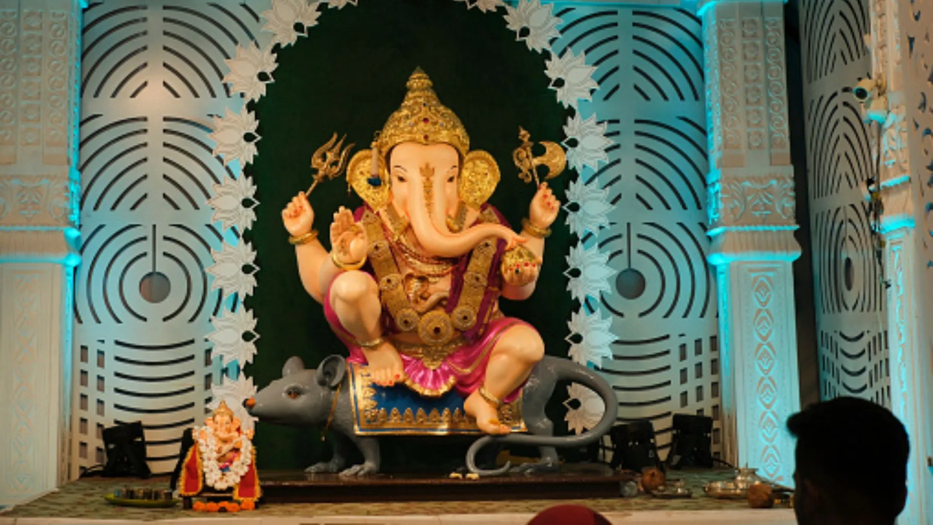 Understanding Ganesh Idol Colors: The Impact of Red, Orange, and Blue on Worship and Rituals