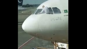 Pilot’s Pre-Takeoff Windscreen Cleaning Sparks Reactions: ‘Only In Pakistan’