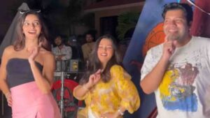 Watch: Riya Sen Recreates 90s Hit Dance with Ananya Panday