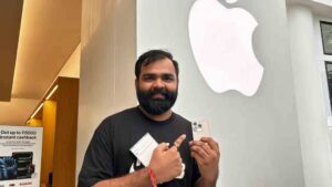 This Noida Singer Becomes First To Own iPhone 16 In Delhi-NCR