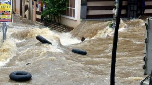 Devastating Rains in Telangana and Andhra Pradesh Leave 9 Dead, 5 Missing