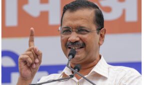 Kejriwal to Quit, Puts BJP and Congress on the Backfoot