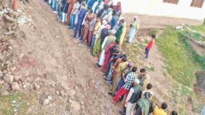 Rajouri, Poonch Voters Defy Fear, Turn Out in Large Numbers