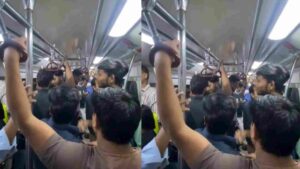 Matrimonial Ad in Delhi Metro Goes Viral: ‘Kuware Purusho Ko Seat Hum Denge’