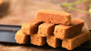 Watch: How Karnataka’s Favorite Mysore Pak Is Prepared