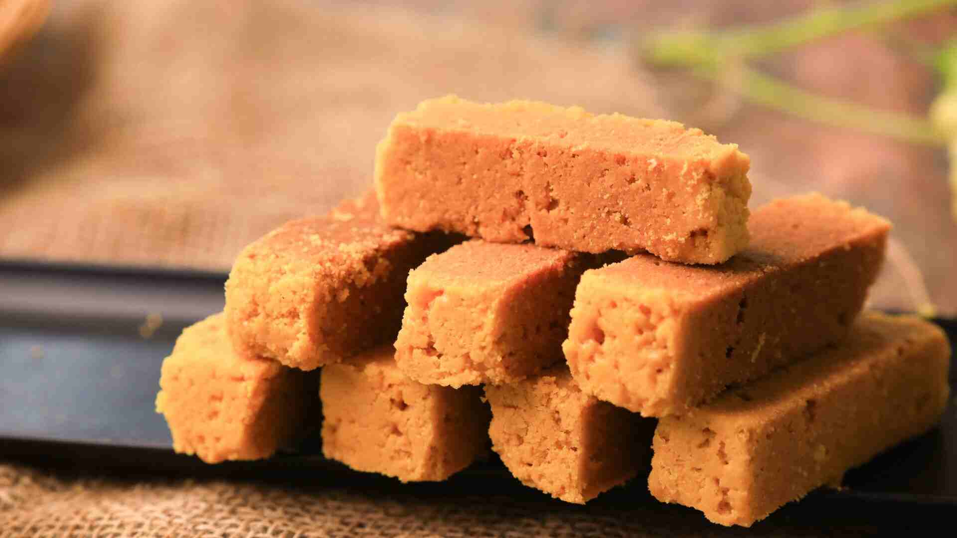 Watch: How Karnataka’s Favorite Mysore Pak Is Prepared