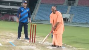 Yogi Adityanath Tries His Hand In Cricket At All India Advocates Cricket Tournament In Lucknow | Watch