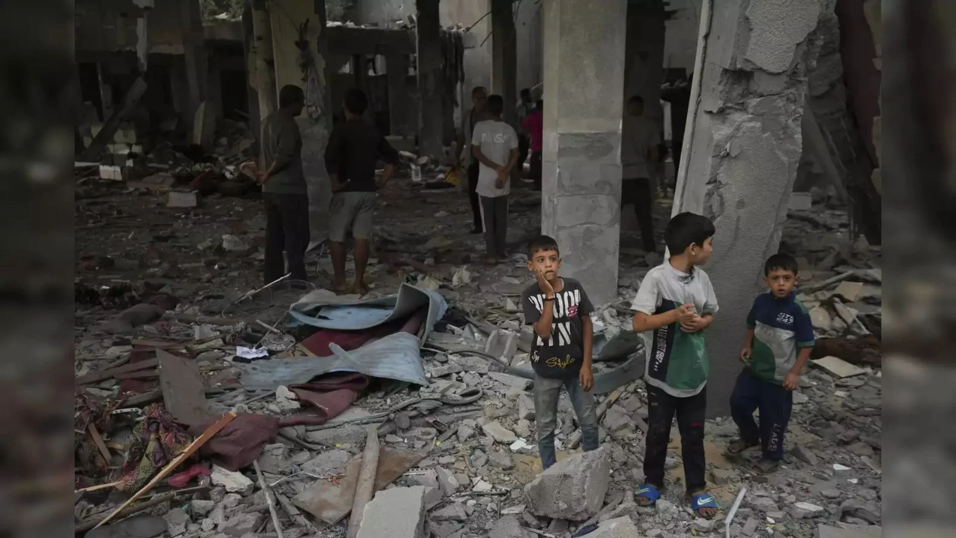 22 Dead, 80 Injured as Israeli Army Shells Gaza School; Casualties in Hospital Bombing