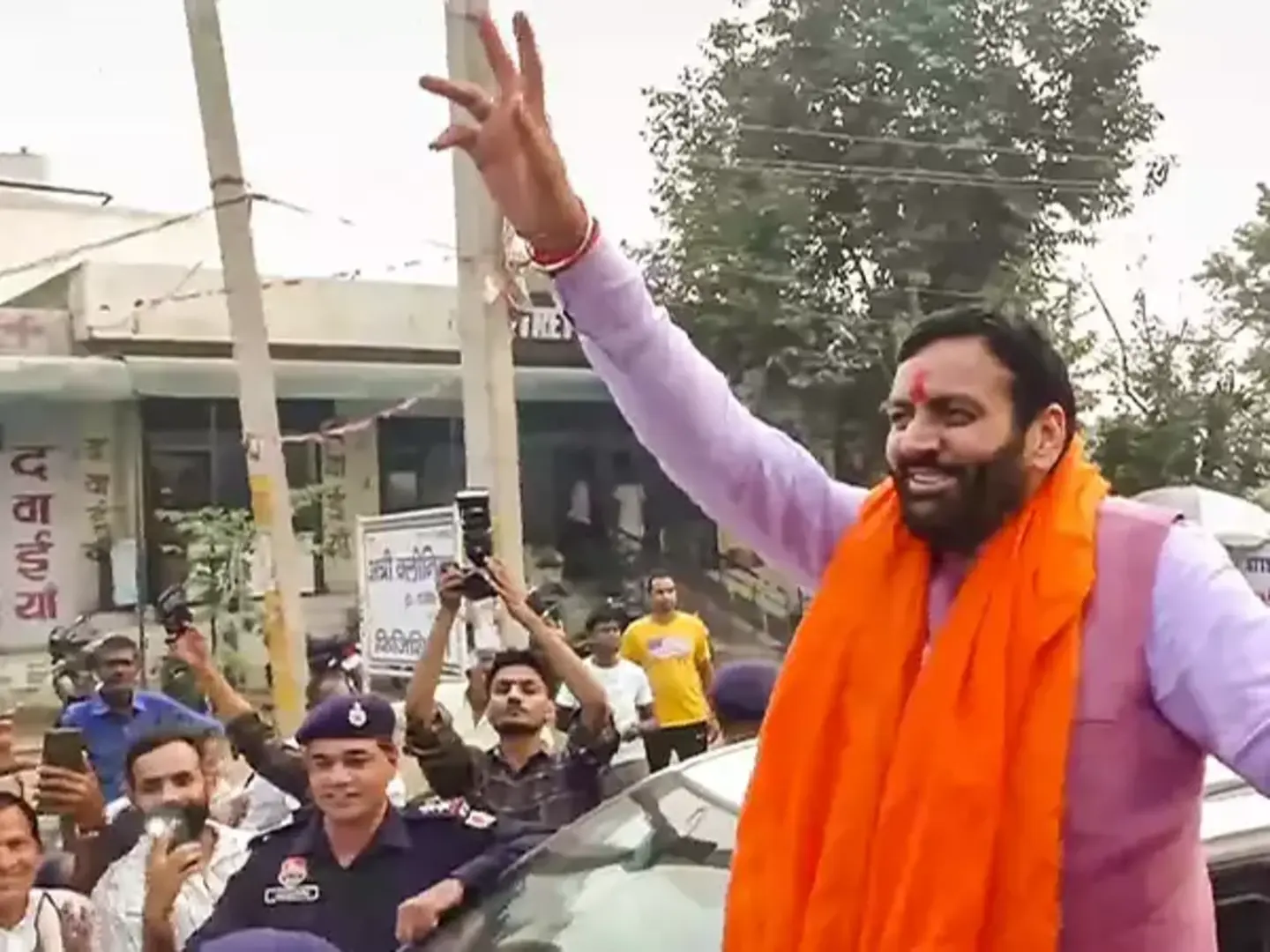 WATCH: Haryana BJP Leaders Celebrate Nayab Singh Saini's Leadership with Sweet Jalebi Offering