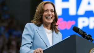 Kamala Harris Slams Trump as Unstable in Final Election Rally