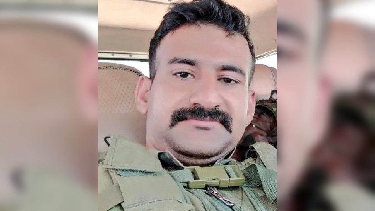 Heroic Soldier Vivek Deshwal Falls With Six Bullets to The Head In Kashmir