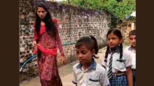 This Bihar Teacher Personally Drives Her Students To School