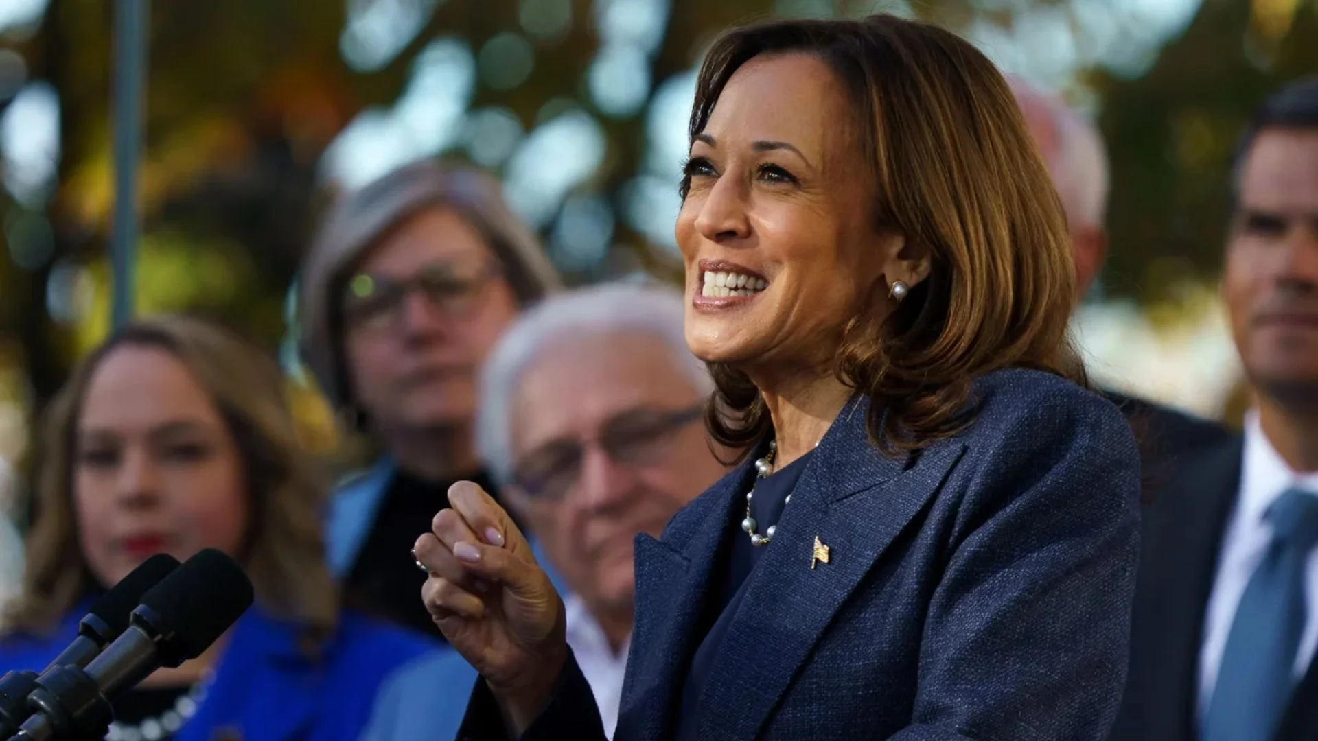 Kamala Harris Calls Trump To Congratulate Him And Emphasizes Peaceful Transition