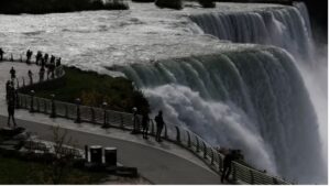 Second Woman Jumps into Niagara Falls, Days After Fatal Leap by New York Mom and Her Two Children