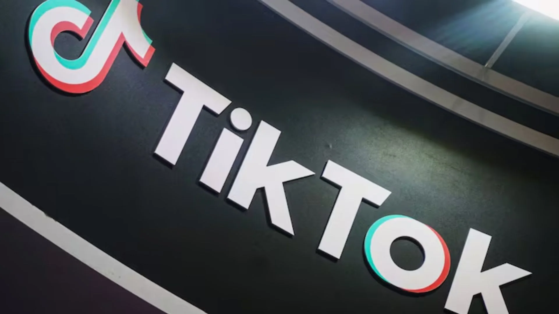 TikTok Fights Back: Seeks To Overturn Canada’s Order To Close Operations