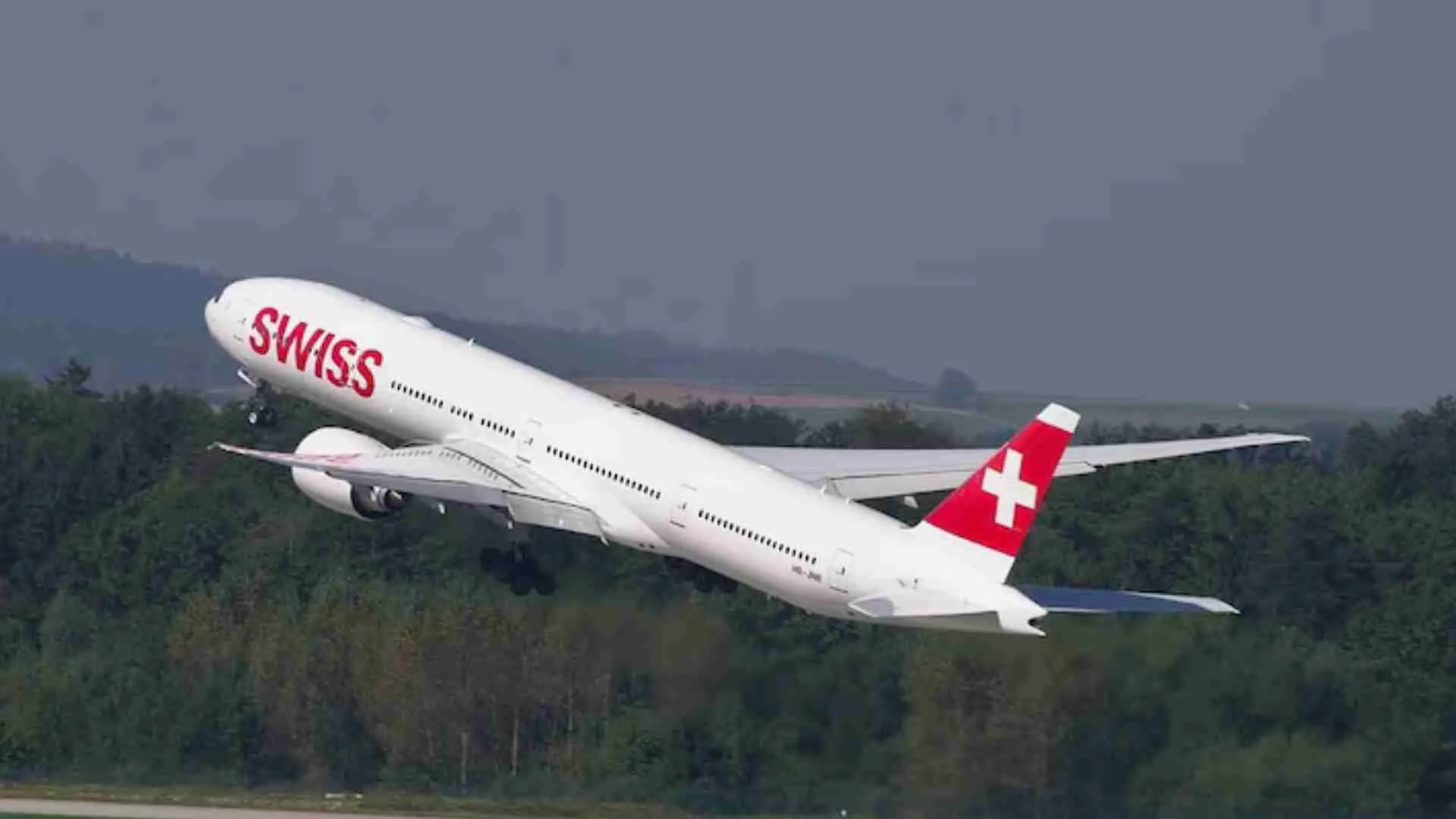 Emergency Landing Turns Fatal: Swiss Airline Crew Member Dies From Smoke Exposure