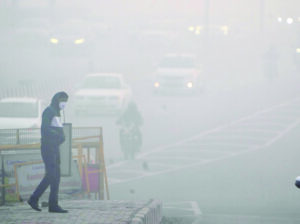 Air quality ‘severe’ at 442, temp drops to 5°C