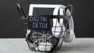 The Benefits Of A Digital Detox: Improving Mental Health and Productivity