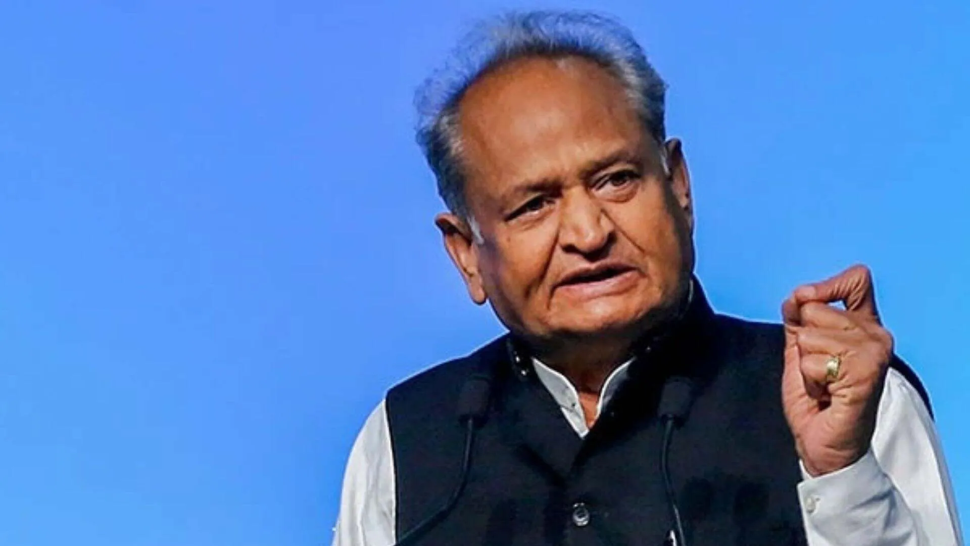 Ashok Gehlot Criticises BJP For ‘Mismanagement’ of Annapurna Rasoi Yojana