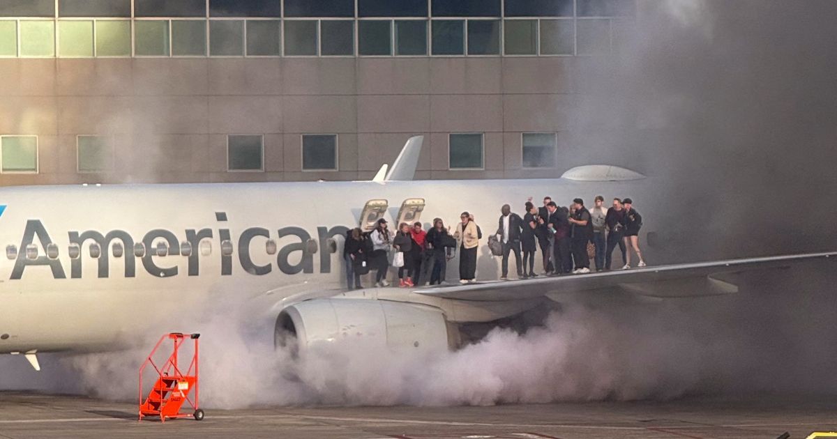 American Airlines Plane Catches Fire at Denver Airport, FAA Launches Probe | Watch