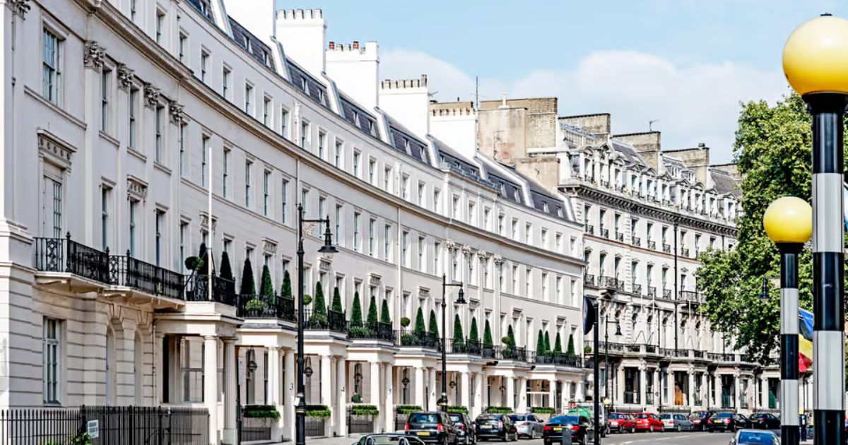 London’s Super-Rich Swap Mansions For UAE Life, Selling Homes To Emirati Buyers
