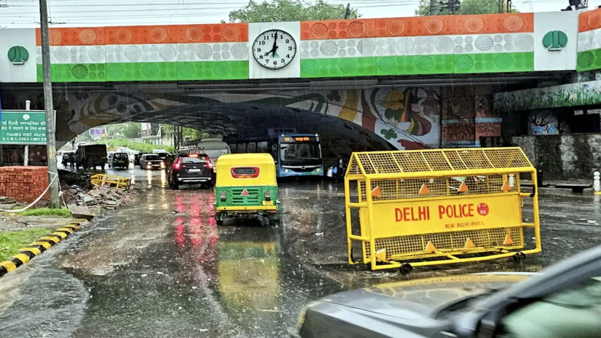 ‘Medical Miracle’: Minto Bridge Stays Flood-Free Amid Heavy Rains | VIDEO