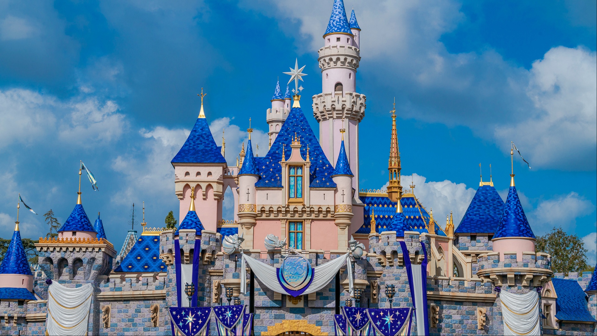 Disneyland in Gurugram? AI Video Shows Desi Disneyland—Internet Reacts