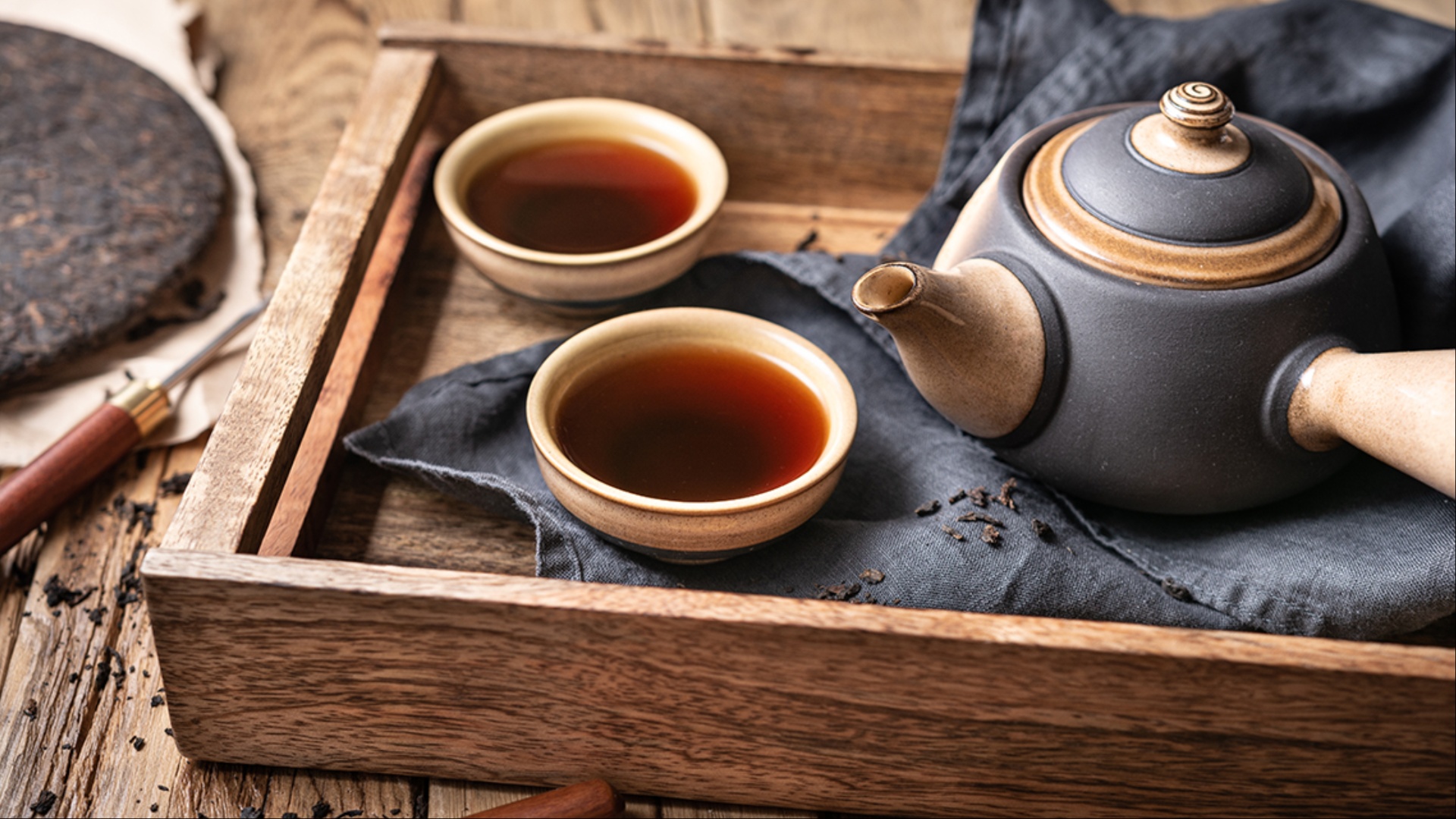 Too Much Tea? Nutritionist Explains How It Affects Digestion, Sleep, and Hormones