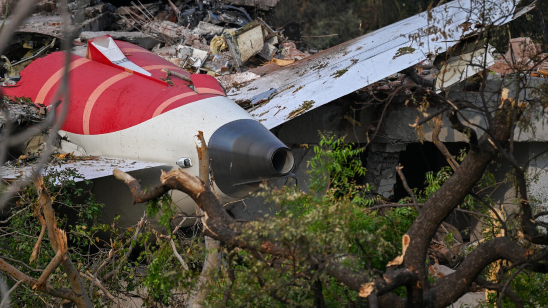 Air India AI-171 Crash: Was an Electric Fire in the Tail to Blame?