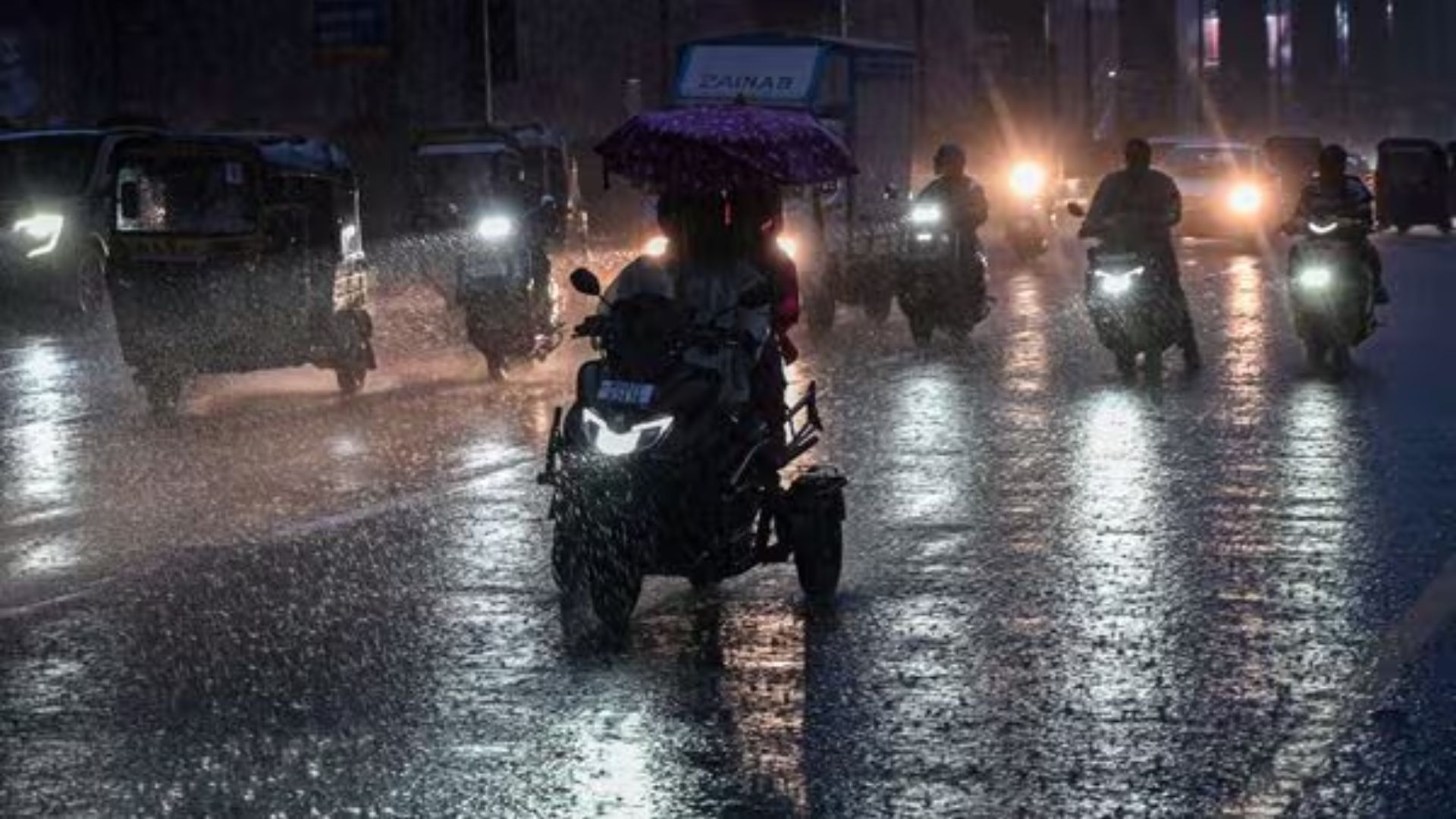 Mumbai Rains Trigger Waterlogging, Traffic; IMD Issues Yellow Alert