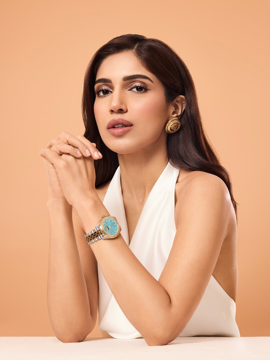 Bhoomi Pednekar exercising at the gym - Photo Gallery