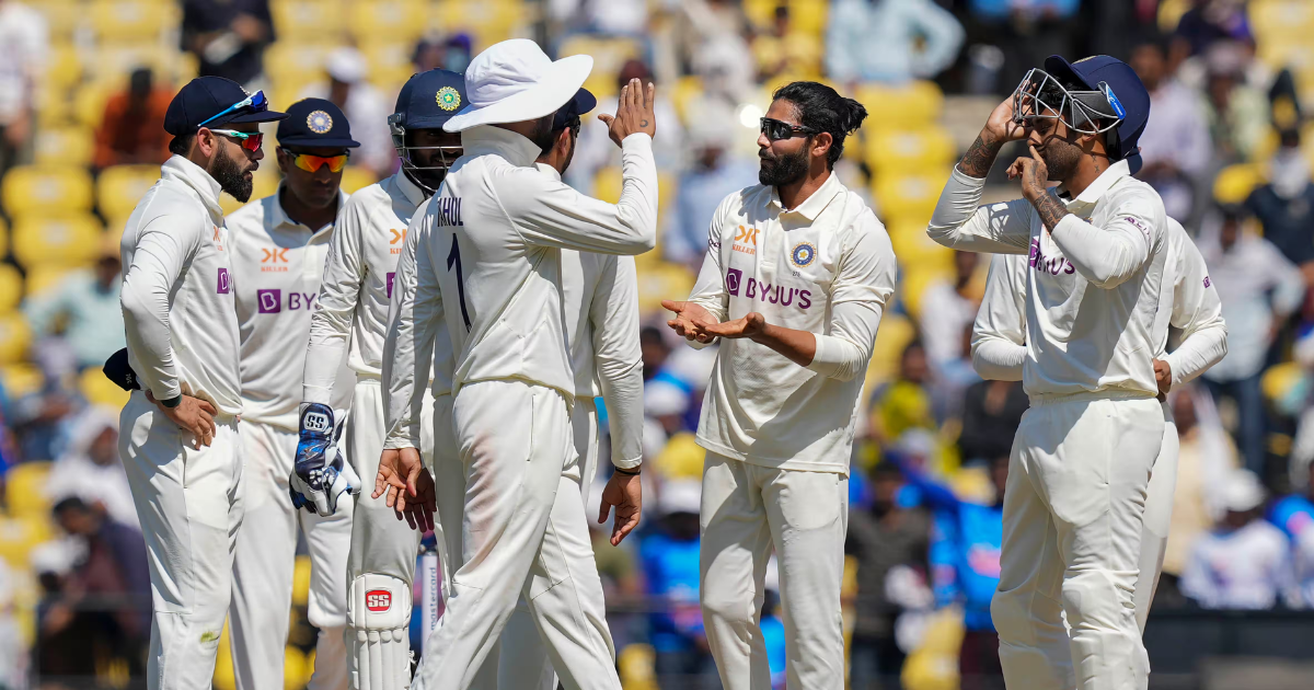 Shashi Tharoor Hails India’s Oval Win, Praises Siraj’s Heroics