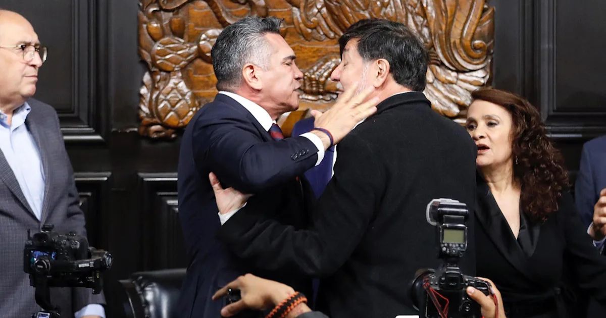 ‘I’ll Beat You’: Fight Erupts In Mexico Senate Over US Troop Intervention Debate | WATCH