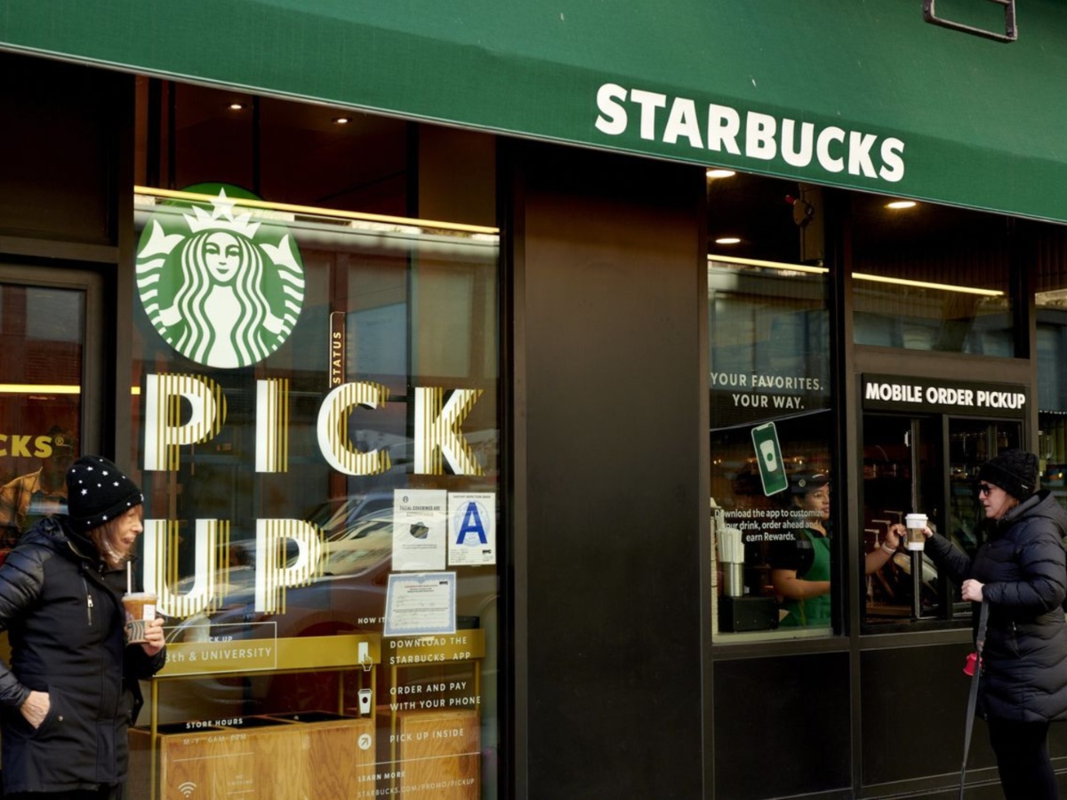 Starbucks Closes Gen Z Pickup Stores After 6 Years, Finds Warmth Beats Convenience