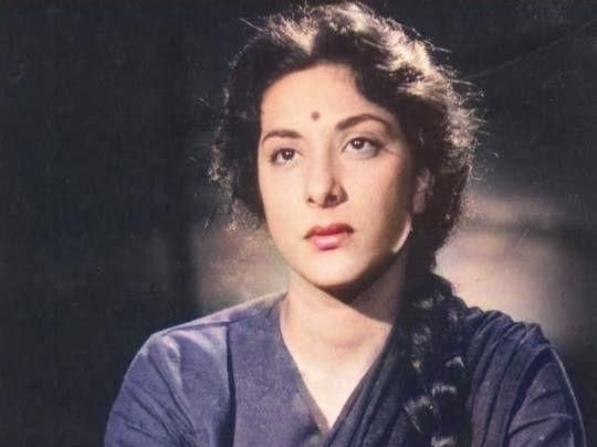 Nargis Dutt, the legendary “Mother India” actress. - Photo Gallery