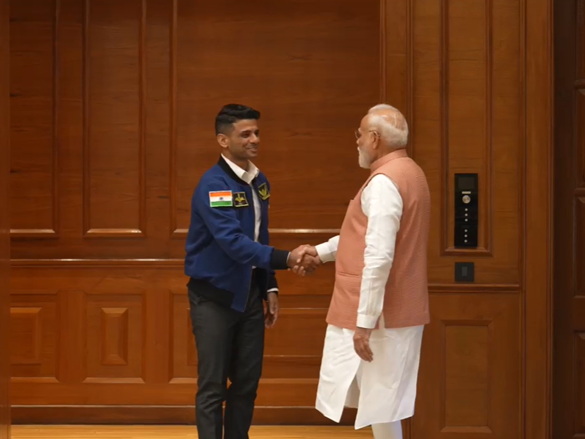 Group Captain Shubhanshu Shukla Meets PM Modi After Historic Space Mission | Watch
