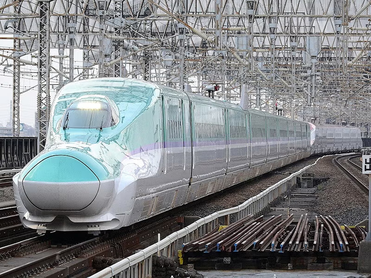 Untold Story of Shinkansen: Speed, Safety & Secrets in Photos – Know All About Japan’s Bullet Train - Gallery Image