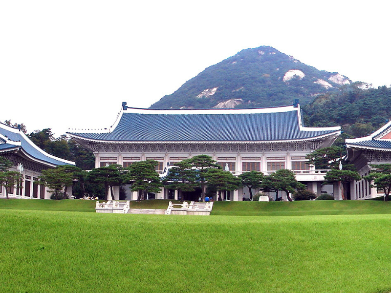 Where Power Resides: A Look at World Leaders’ Homes - Gallery Image