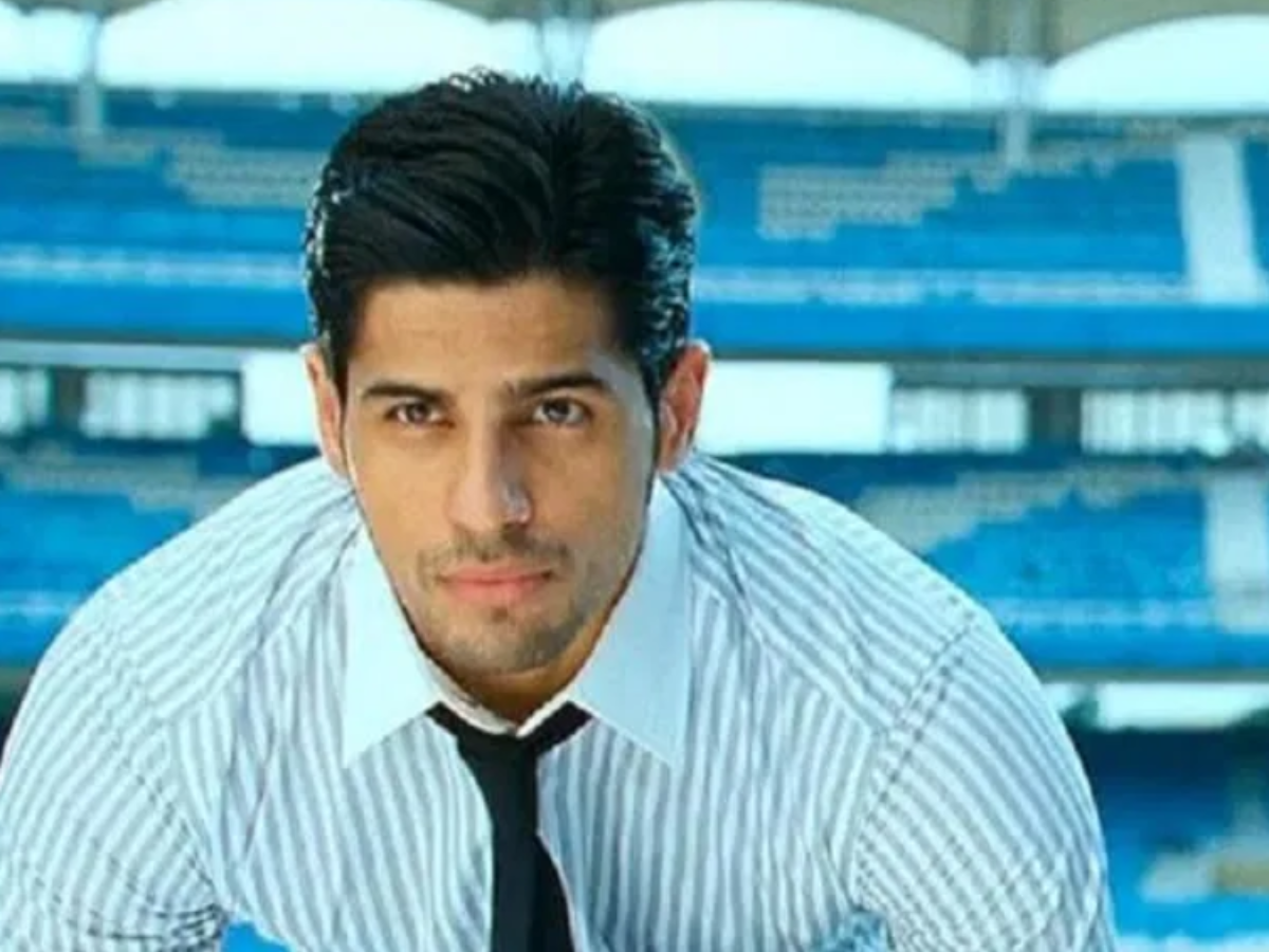 Bollywood Dreams Realized: Sidharth Malhotra’s Journey from Student of the Year to Param Sundari