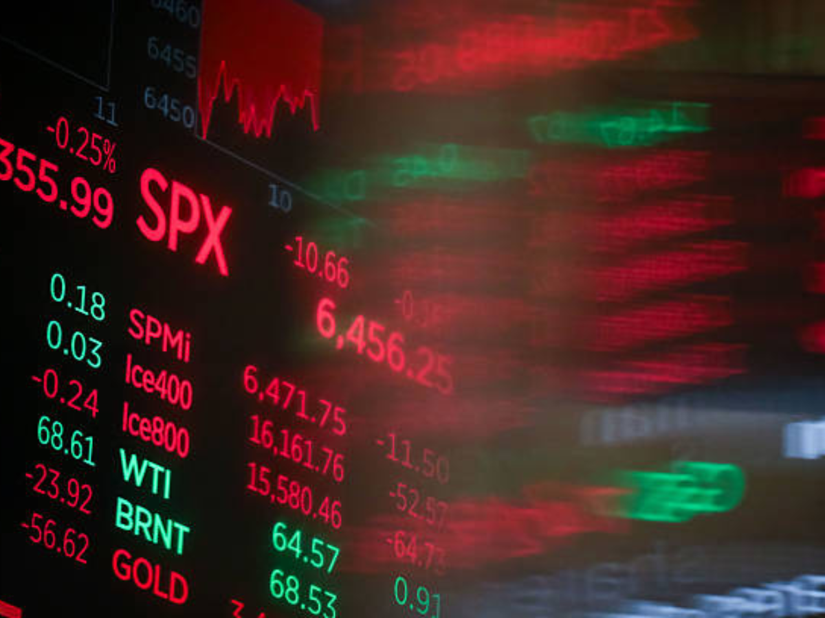 Traders monitor stock movements as Sensex and Nifty fall after US Traders monitor stock movements as Sensex and Nifty fall after US