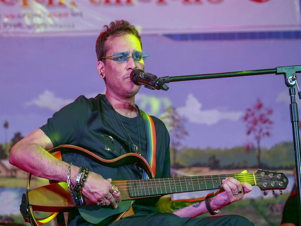 "Will miss you, your mellifluous voice": Mamata Banerjee pays tribute to Zubeen Garg